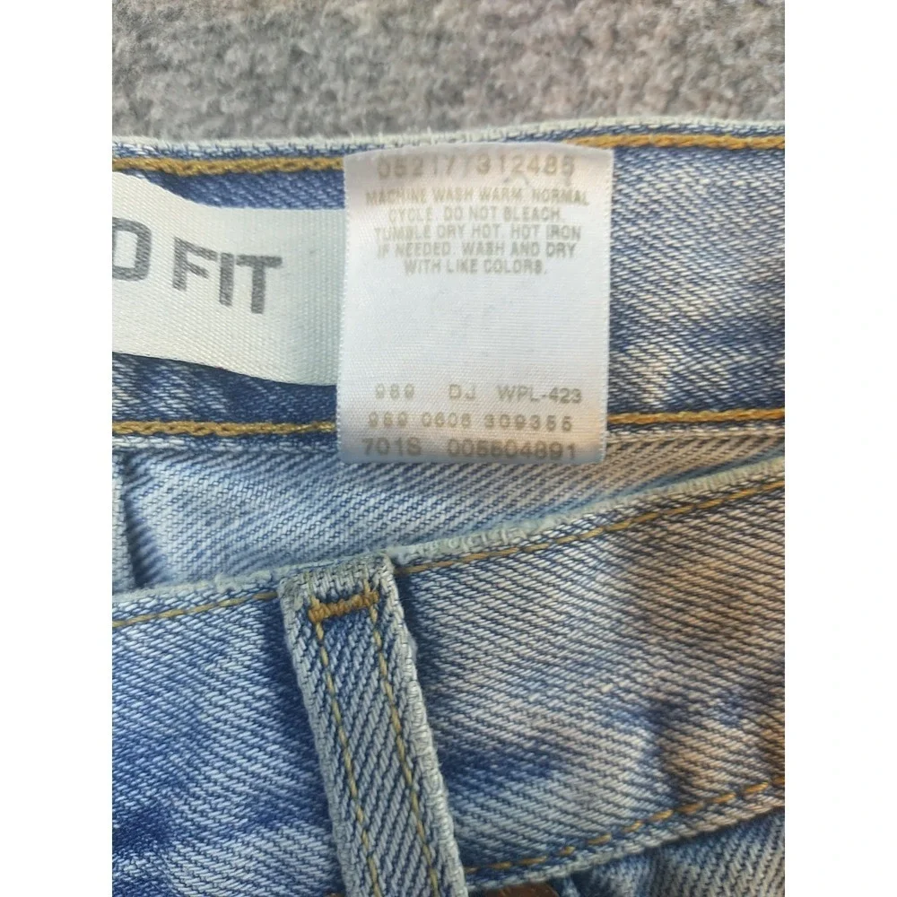 Levis 550 Relaxed Fit Jeans Mens 36x31 Light Wash Blue Denim Straight Leg 550